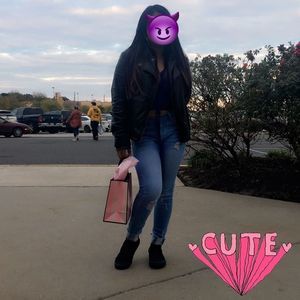 Meet your Posher, Alma soledad